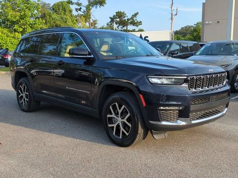Used 2024 Jeep Grand Cherokee L Limited RWD image 3