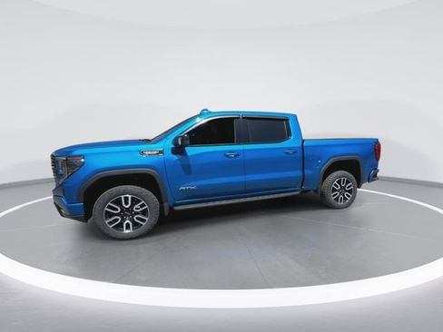 Used 2024 GMC Sierra 1500 AT4 w/ Technology Package AWD/4WD image 6
