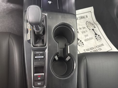 Certified 2025 Honda Civic Sport Touring image 32