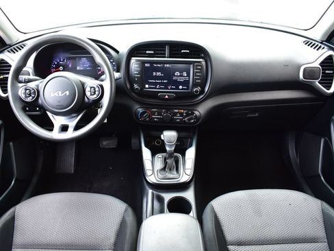Used 2022 Kia Soul LX FWD image 23