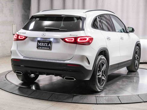 Certified 2023 Mercedes-Benz GLA 250 4MATIC image 4