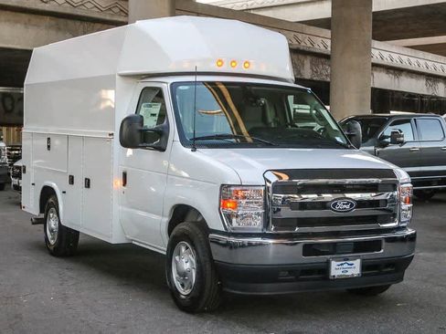 New 2026 Ford E-350 and Econoline 350 Super Duty w/ Power Equipment Group image 3