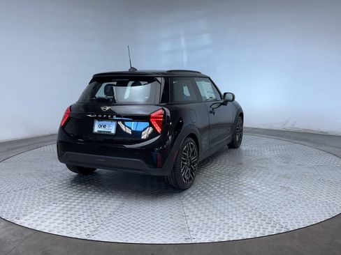 Certified 2025 MINI Cooper S FWD image 7