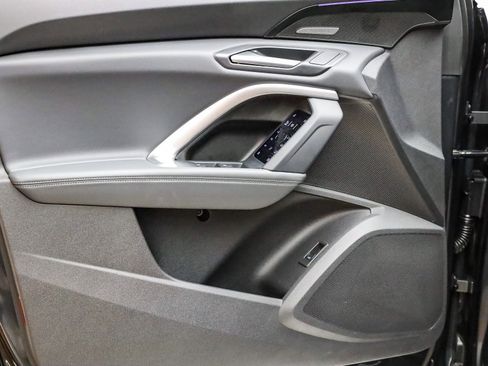 Certified 2025 Audi Q5 Premium Plus w/ Premium Plus image 21