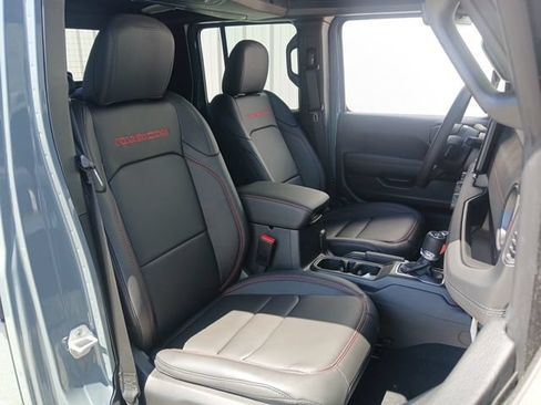New 2026 Jeep Gladiator Rubicon AWD/4WD image 34