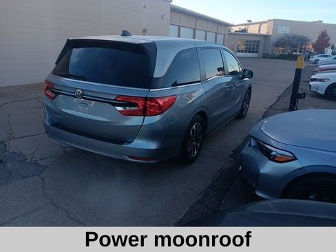 Used 2023 Honda Odyssey EX-L image 4