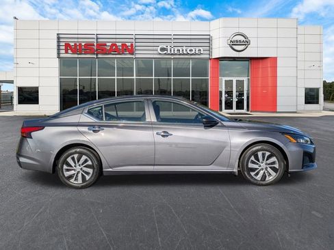 Certified 2024 Nissan Altima 2.5 S image 2