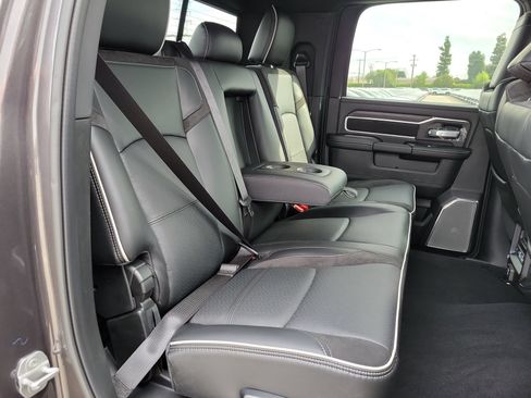 New 2026 RAM 2500 Laramie AWD/4WD image 18