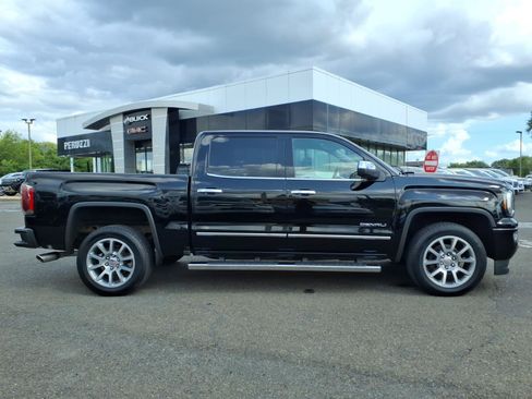 Used 2017 GMC Sierra 1500 Denali AWD/4WD image 2