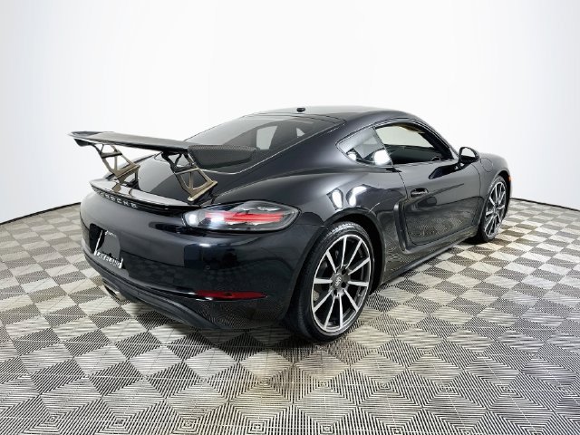 Used 2018 Porsche 718 Cayman RWD image 3
