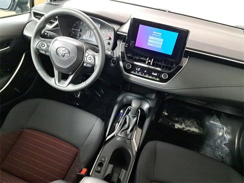 Used 2023 Toyota Corolla SE image 15