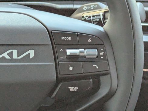 New 2026 Kia Sportage X-Line w/ X-Line Technology Package image 18