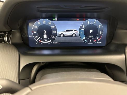 Used 2025 Land Rover Discovery Sport Dynamic SE image 17
