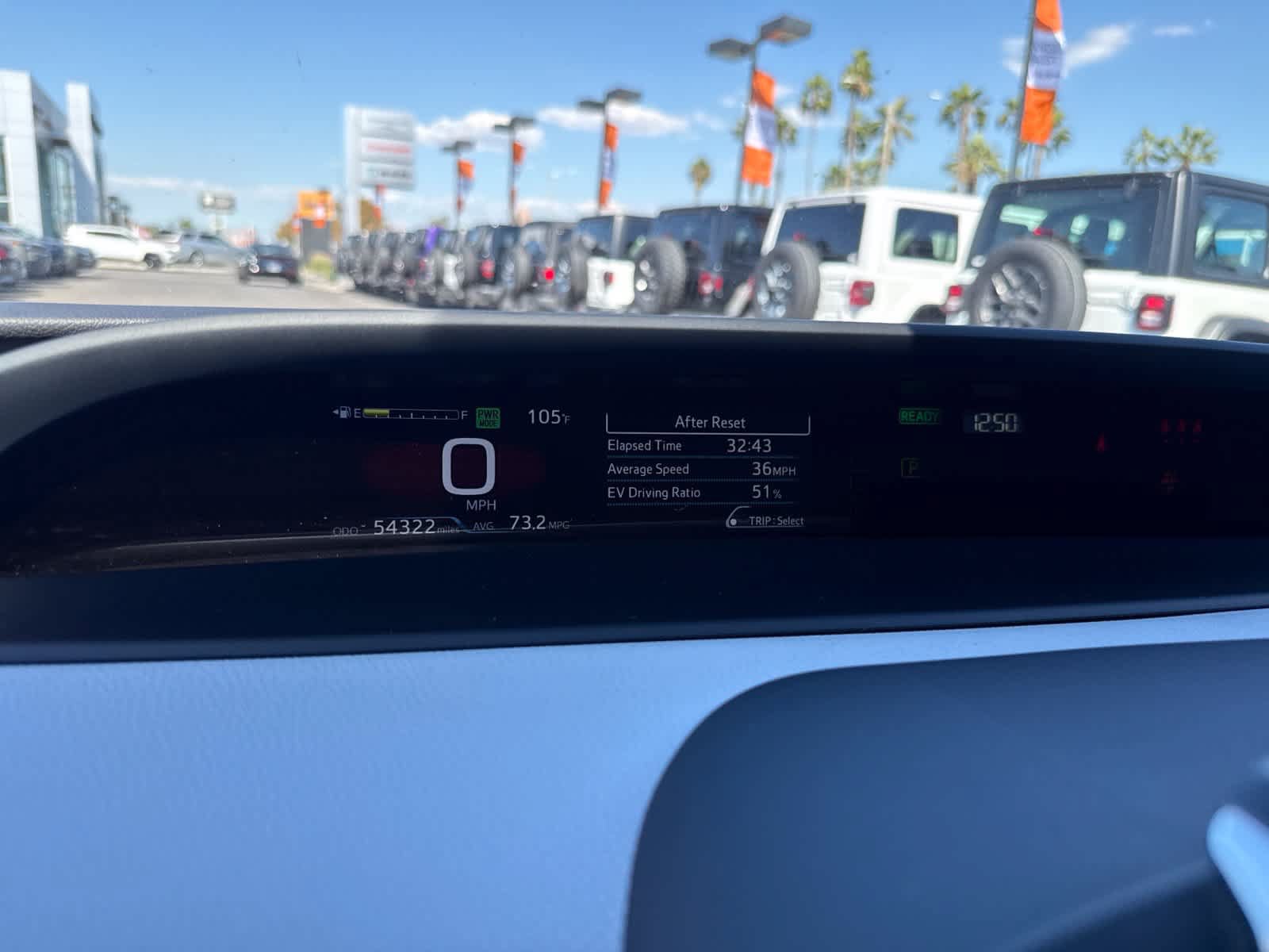 Used 2022 Toyota Prius Prime XLE FWD image 27