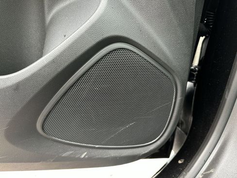 Used 2025 Buick Encore GX Preferred image 30