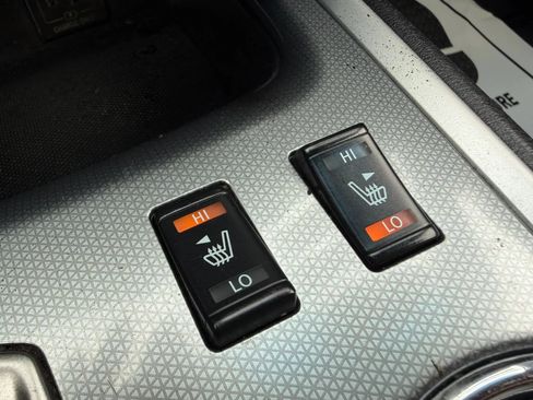 Used 2020 Nissan Pathfinder SL AWD/4WD image 44