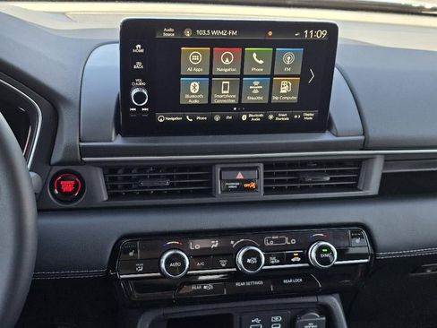 New 2025 Honda Pilot Touring image 17