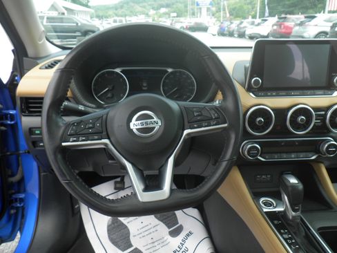 Used 2021 Nissan Sentra SV w/ SV Premium Package image 19