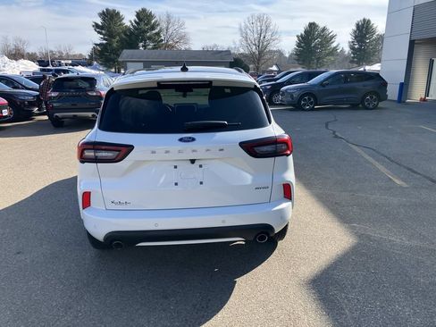 Used 2023 Ford Escape ST-Line w/ Tech Pack #1 AWD/4WD image 7