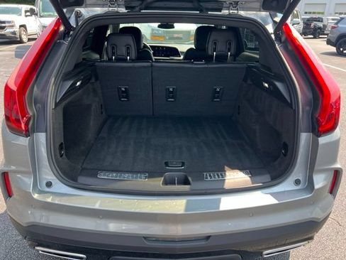 Used 2025 Cadillac XT4 Premium Luxury FWD image 16