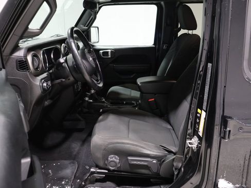 Used 2020 Jeep Wrangler Unlimited Sport S image 10
