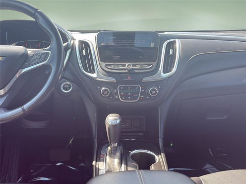Used 2019 Chevrolet Equinox Premier AWD/4WD image 15