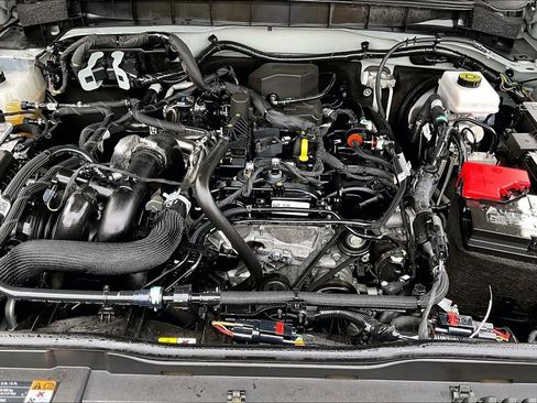 Used 2024 Ford Bronco Big Bend image 13