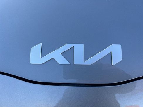 Certified 2022 Kia Soul LX w/ Technology Package image 31