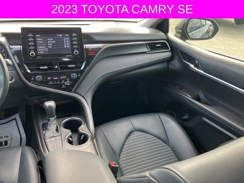 Used 2023 Toyota Camry SE image 17
