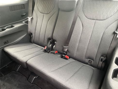 Used 2022 Hyundai Palisade SE AWD/4WD image 15