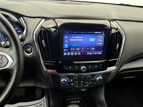 Used 2023 Chevrolet Traverse RS AWD/4WD image 18