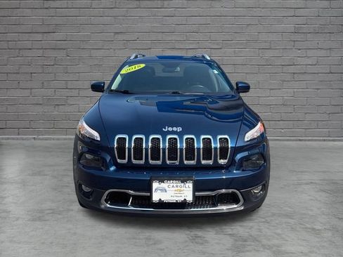 Used 2018 Jeep Cherokee Limited w/ Trailer Tow Group AWD/4WD image 2
