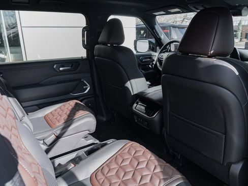 New 2026 Nissan Armada Platinum AWD/4WD image 26