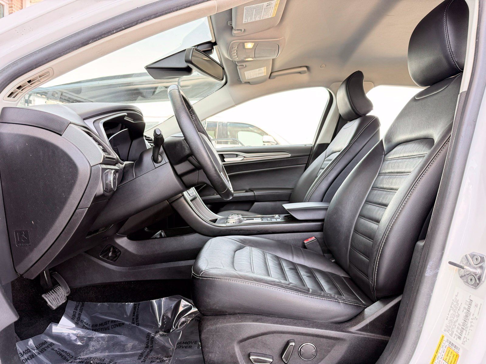 Used 2018 Ford Fusion SE w/ Equipment Group 602A FWD image 12
