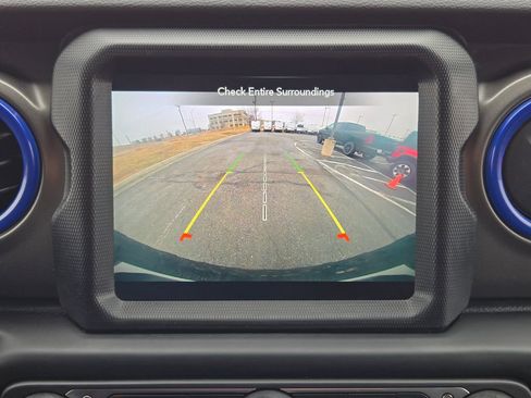 Used 2023 Jeep Wrangler Unlimited Rubicon 4xe image 26