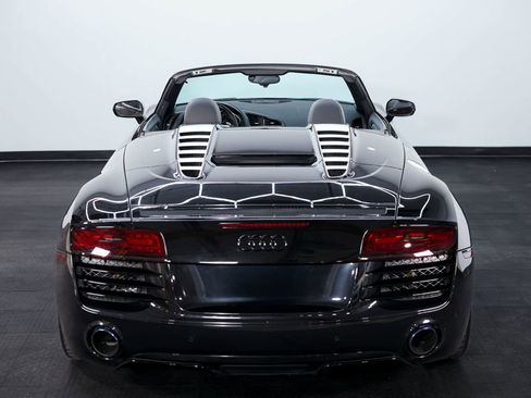 Used 2015 Audi R8 V10 w/ Full Leather Package image 15