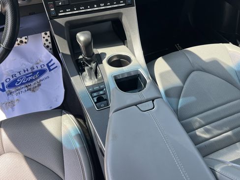Used 2020 Toyota Avalon XSE w/ All Weather Liner Package FWD image 21
