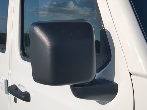 New 2026 Jeep Gladiator Sport image 13