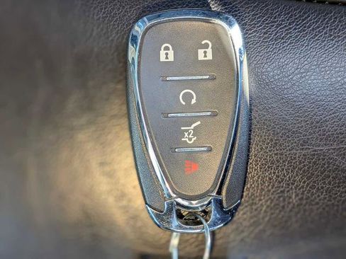 Used 2020 Chevrolet Traverse RS w/ LPO, Floor Liner Package image 35