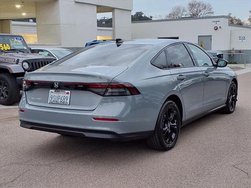 Certified 2025 Honda Accord SE image 4