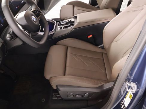 New 2026 BMW X3 xDrive30 w/ Premium Package image 11