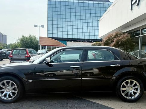Used 2005 Chrysler 300 C w/ Cold Weather Group RWD image 4