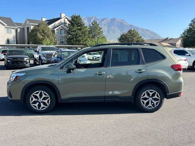 Used 2020 Subaru Forester Premium AWD/4WD image 5