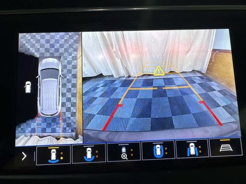 Used 2020 Buick Enclave Avenir FWD image 18