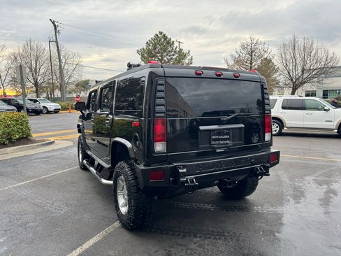 Used 2005 HUMMER H2 w/ Preferred Equipment Group image 6