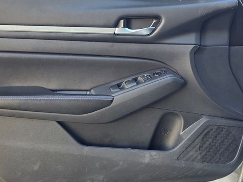 Used 2022 Nissan Altima 2.5 SV image 13