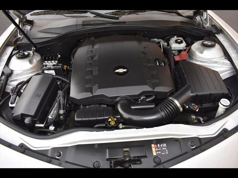 Used 2015 Chevrolet Camaro LS RWD image 33