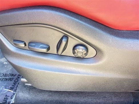 Used 2023 Porsche Cayenne S Platinum w/ Premium Package Plus image 21