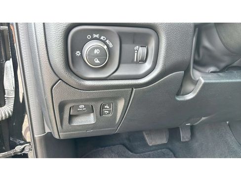 Used 2023 RAM 1500 Big Horn AWD/4WD image 21