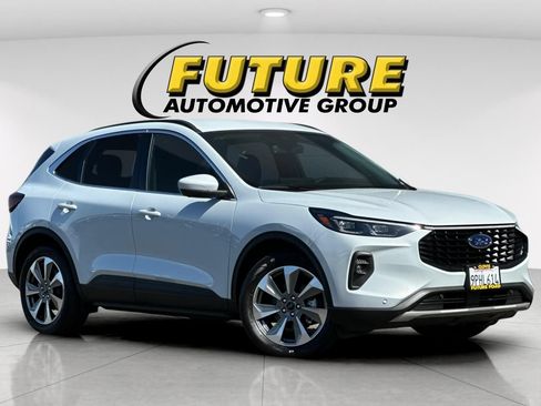 Certified 2025 Ford Escape Platinum w/ Premium Technology Package FWD image 1